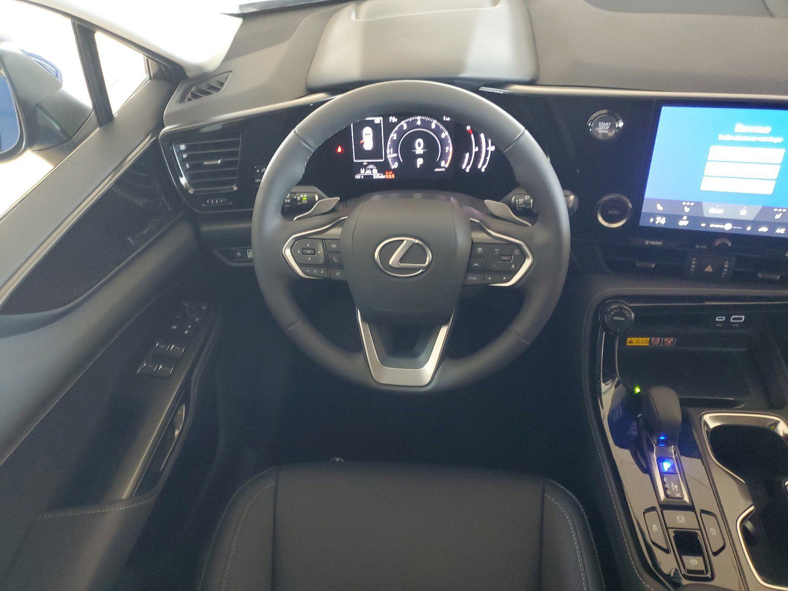 Used 2025 Lexus NX 250 FWD image 8