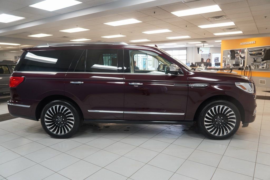 Used 2018 Lincoln Navigator Black Label image 15