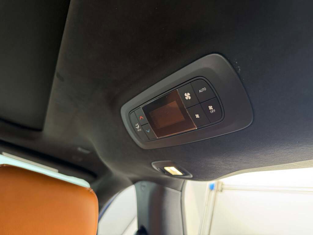 New 2026 Chrysler Pacifica Pinnacle w/ Trailer Tow Group image 23