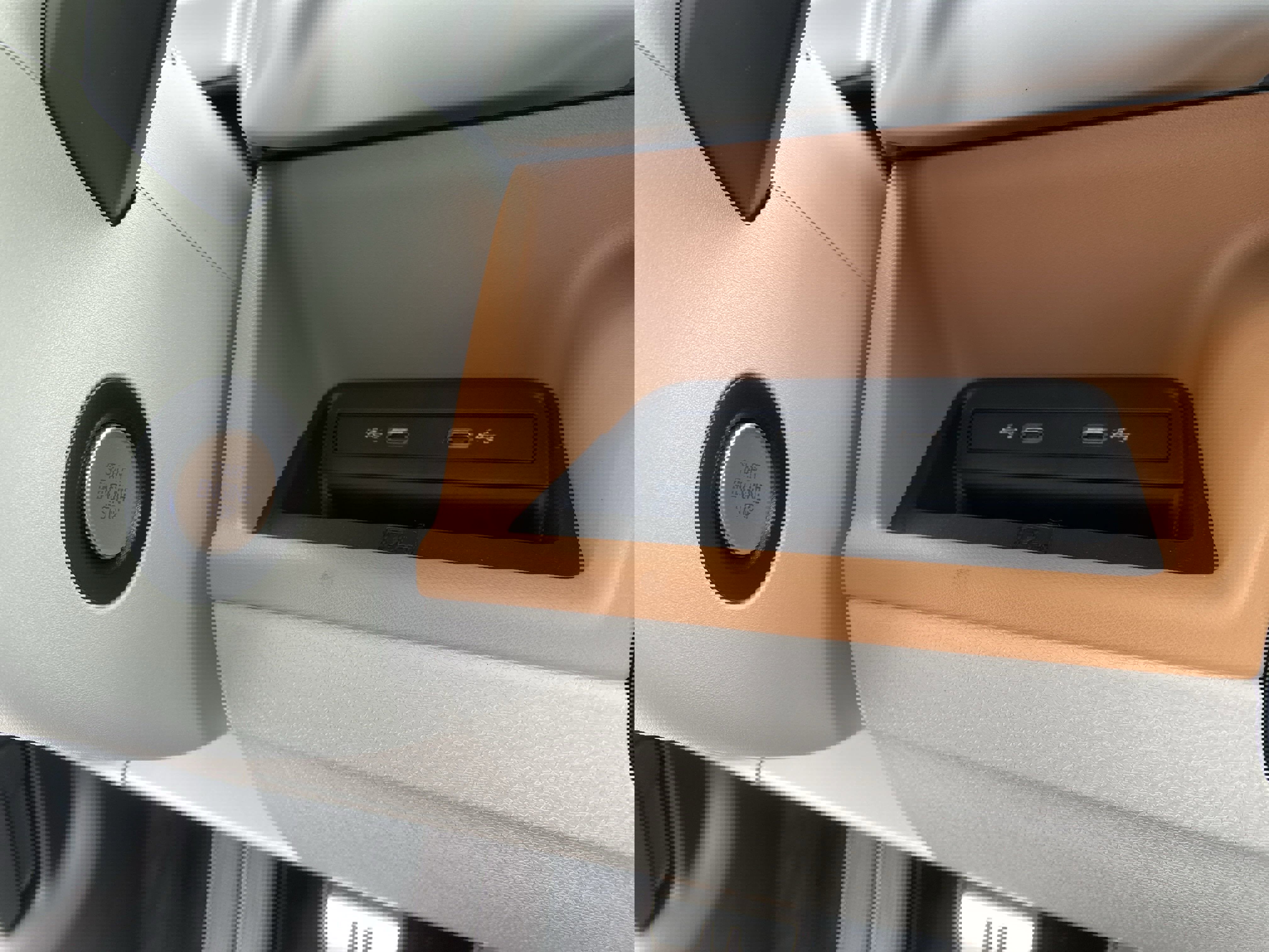 New 2025 Volkswagen ID. Buzz 1st Edition AWD/4WD image 17