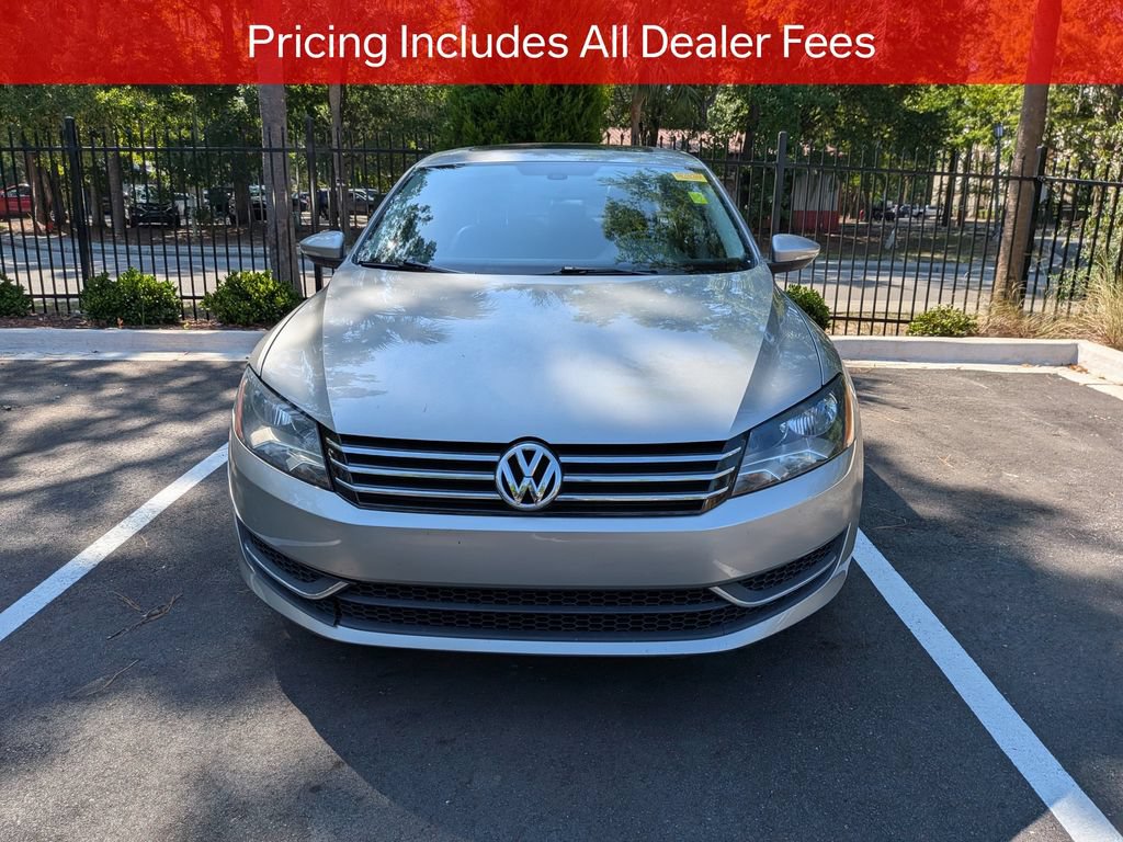 Used 2012 Volkswagen Passat 2.5 SE FWD image 2