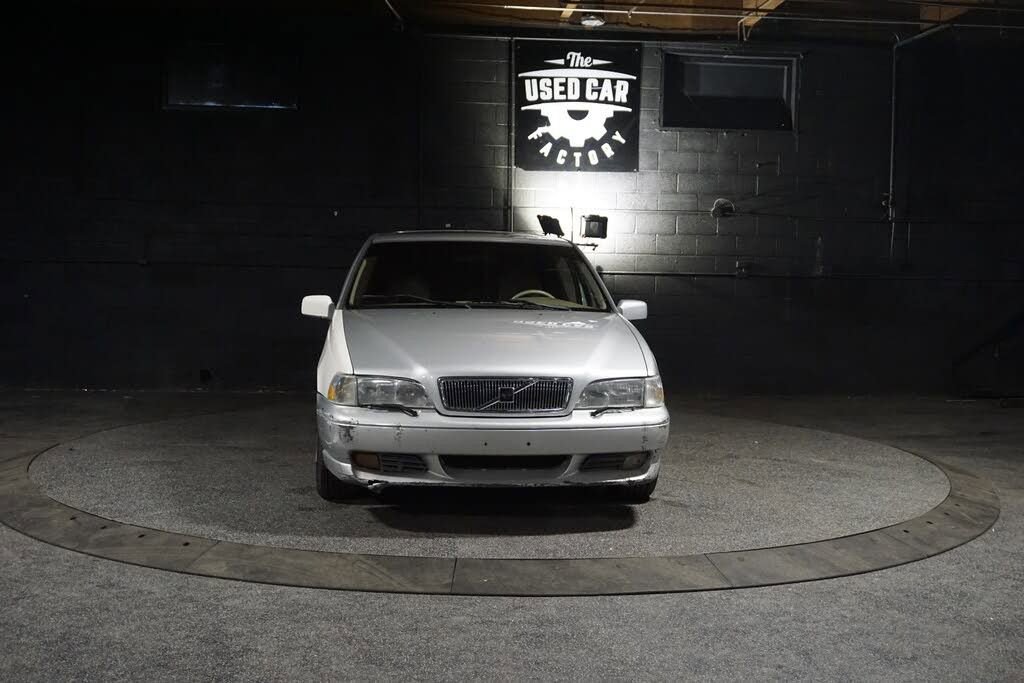Used 1998 Volvo V70 R AWD/4WD image 9