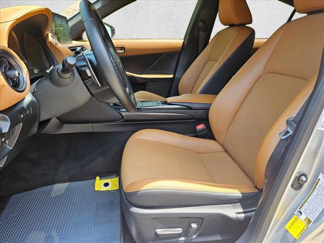 Used 2023 Lexus IS 350 F Sport RWD image 16