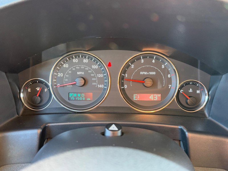 Used 2006 Jeep Commander 4dr 4WD image 19