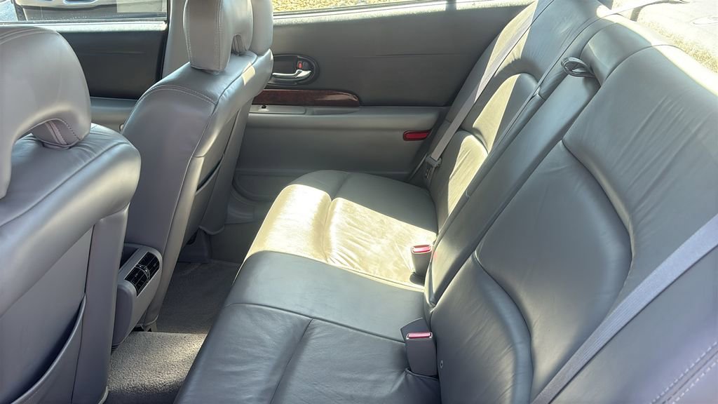 Used 2005 Buick Le Sabre Limited FWD image 25