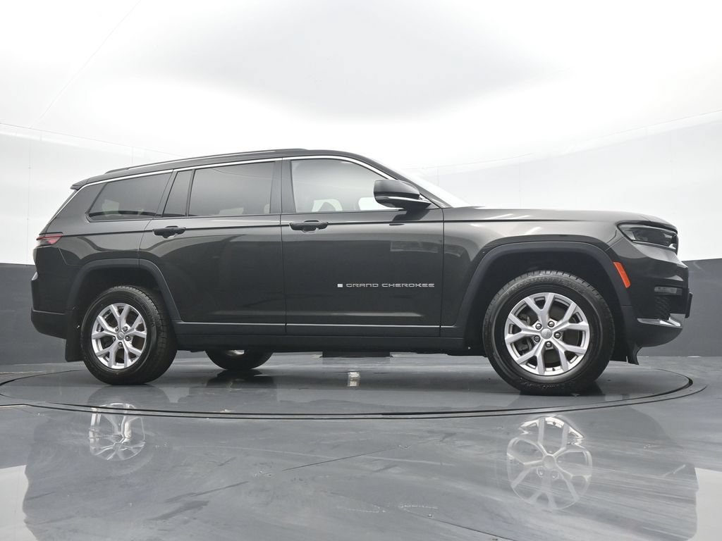 Used 2022 Jeep Grand Cherokee L Limited AWD/4WD image 33