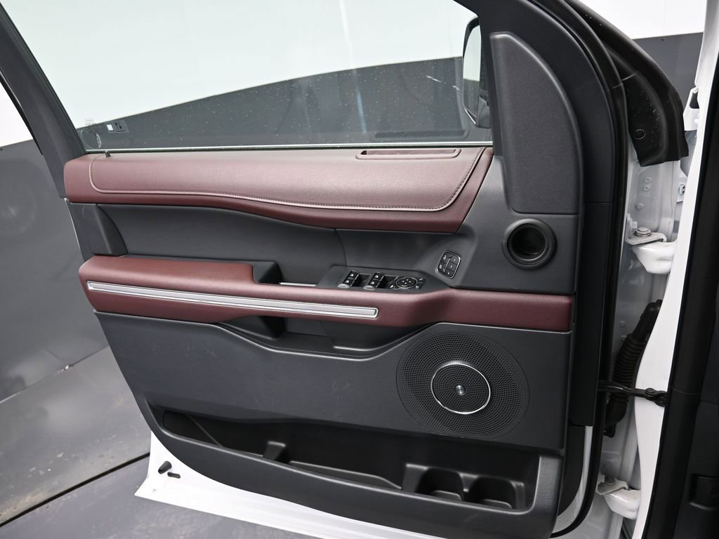 Used 2024 Ford Expedition Max Limited image 23