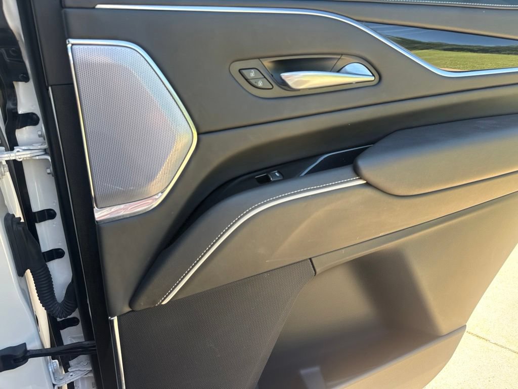 Certified 2023 Cadillac Escalade V w/ Heavy-Duty Trailer Package AWD/4WD image 33