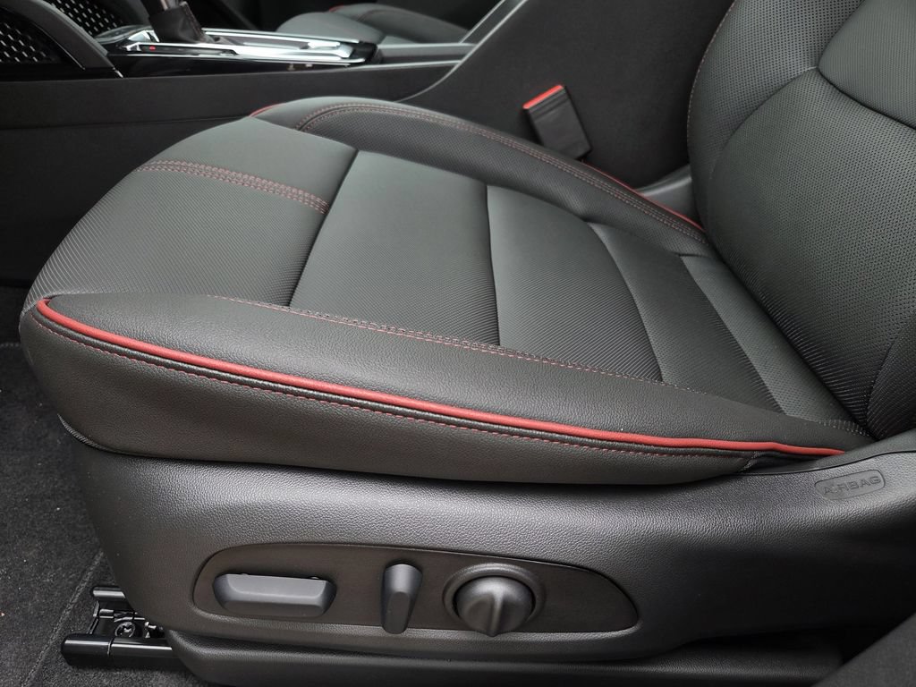 New 2026 Chevrolet TrailBlazer RS w/ Convenience Package FWD image 13