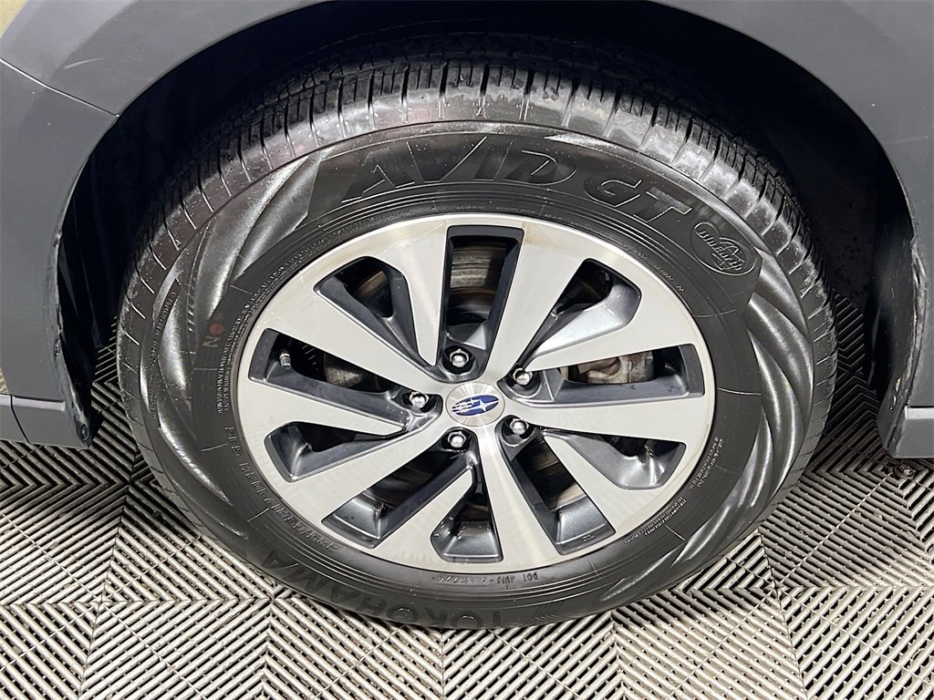 Used 2025 Subaru Outback Premium image 28