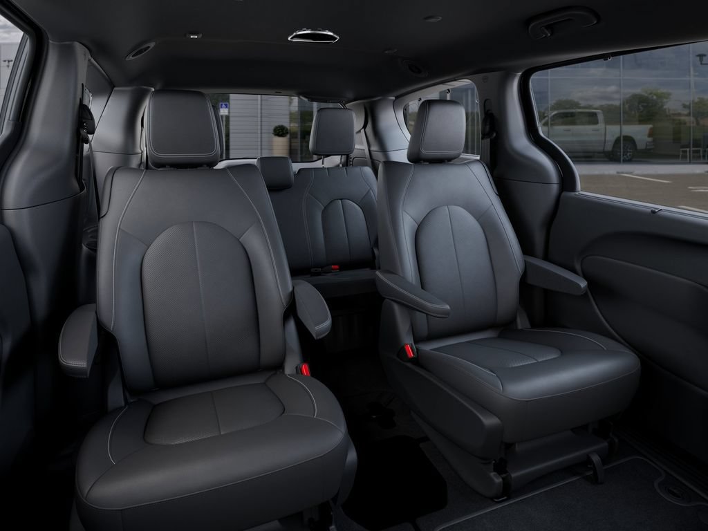 New 2027 Chrysler Pacifica Select w/ Family Tech Group AWD/4WD image 16