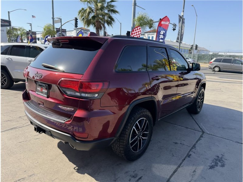 Used 2020 Jeep Grand Cherokee Trailhawk AWD/4WD image 6