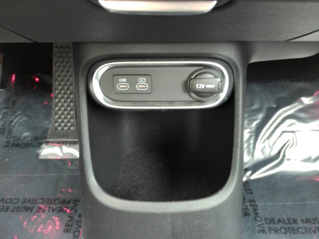 Used 2024 Genesis GV60 RWD image 50