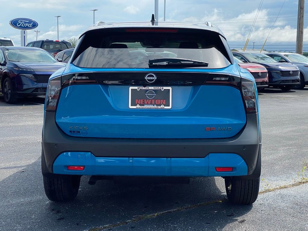 New 2025 Nissan Kicks SR image 5