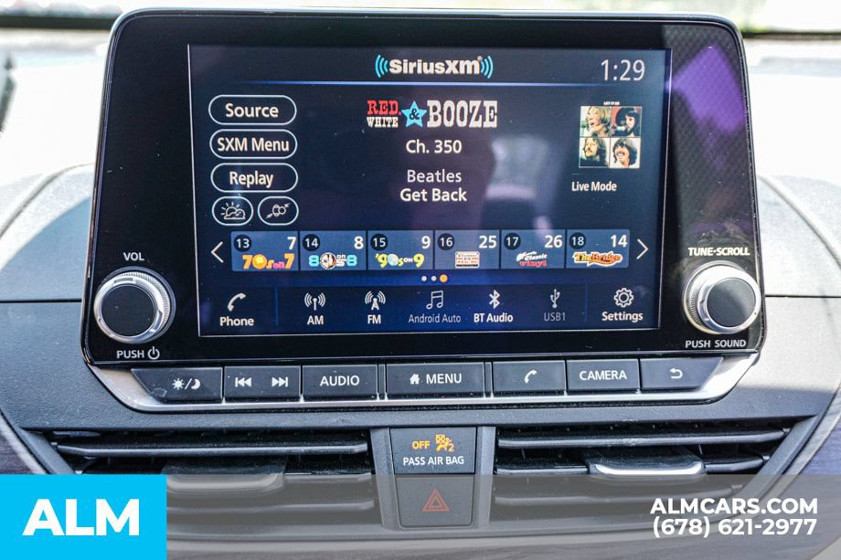 Used 2025 Nissan Altima 2.5 SV FWD image 36