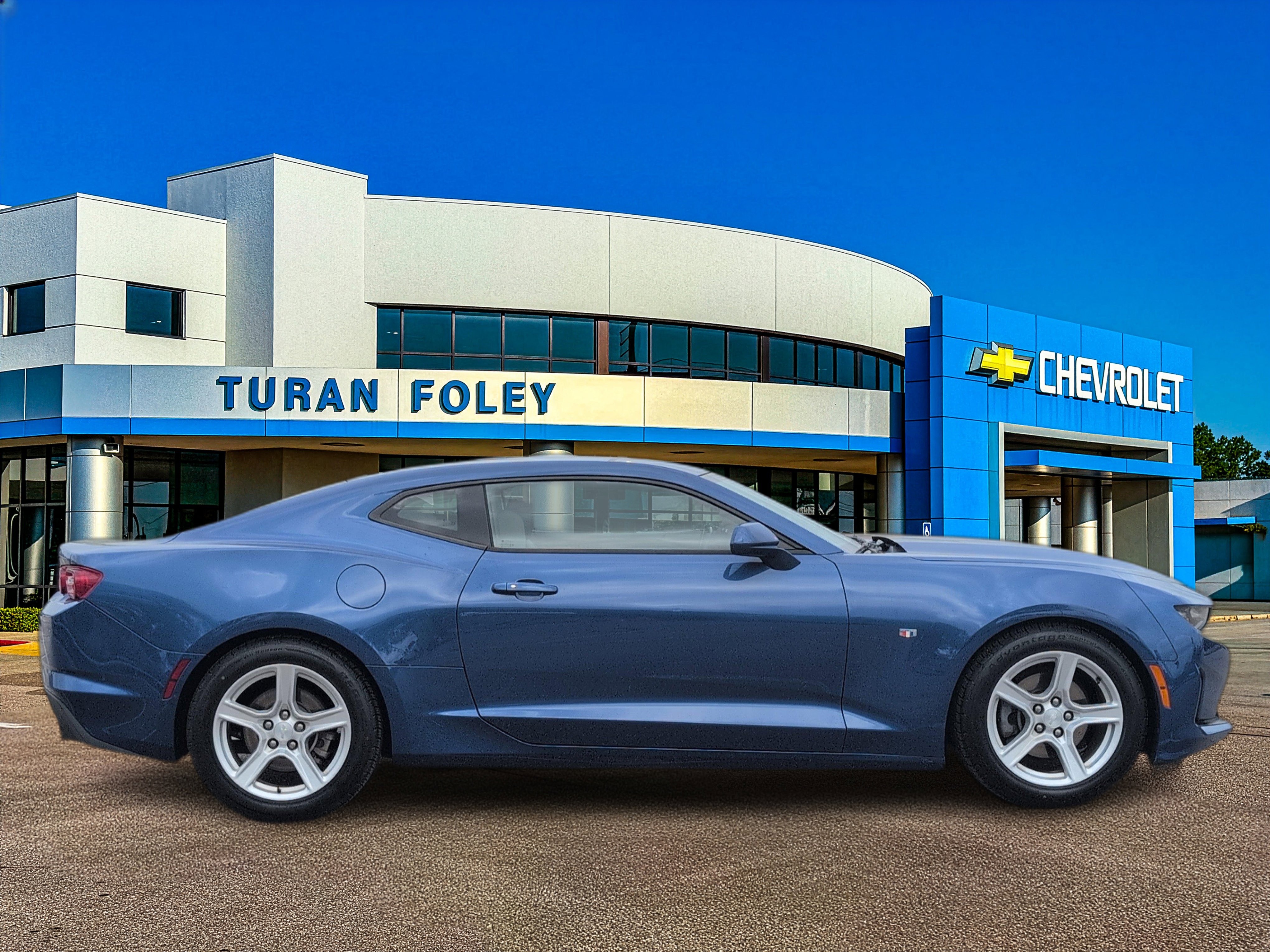Used 2020 Chevrolet Camaro LT RWD image 7