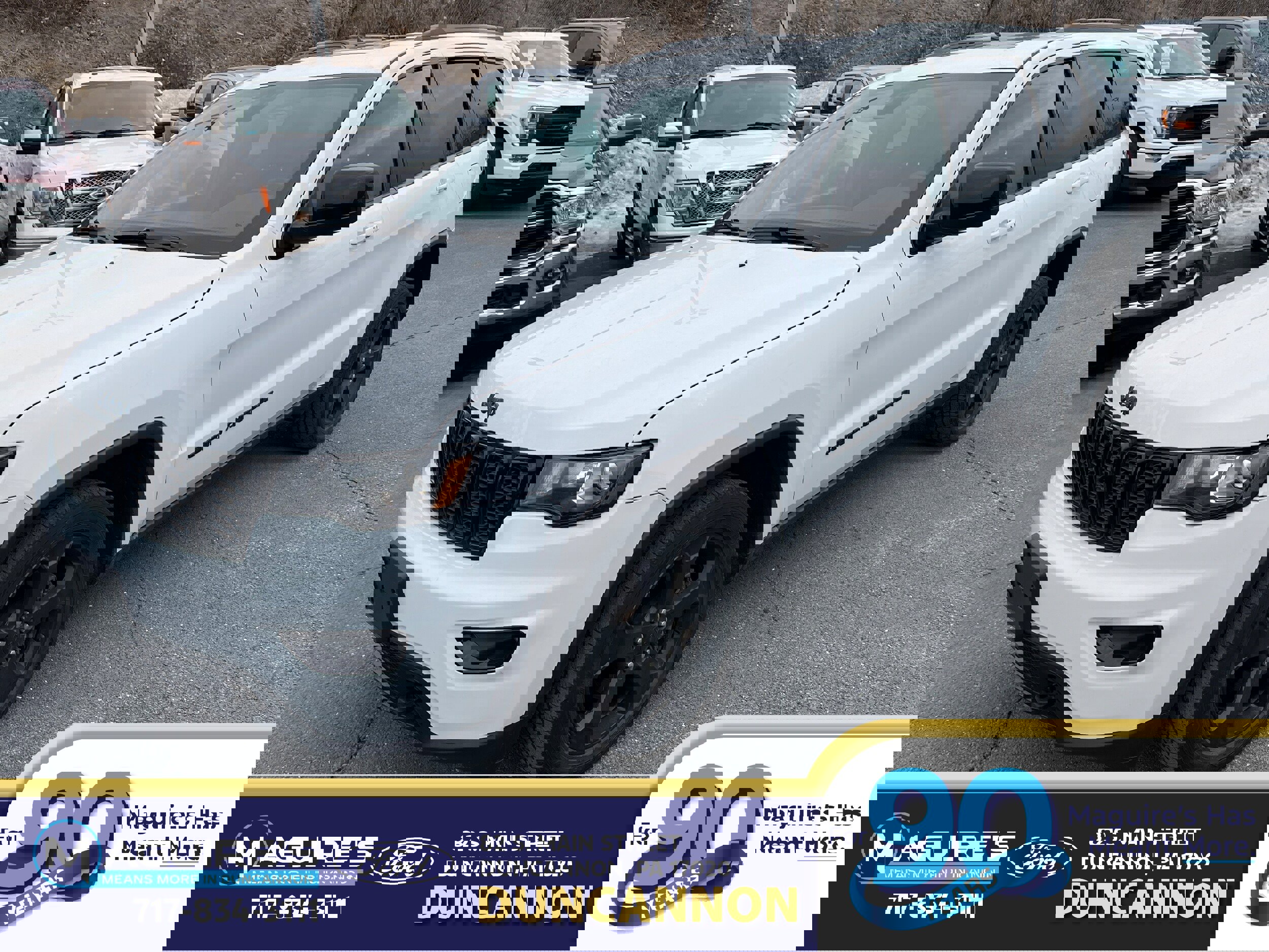 Used 2019 Jeep Grand Cherokee Laredo image 1