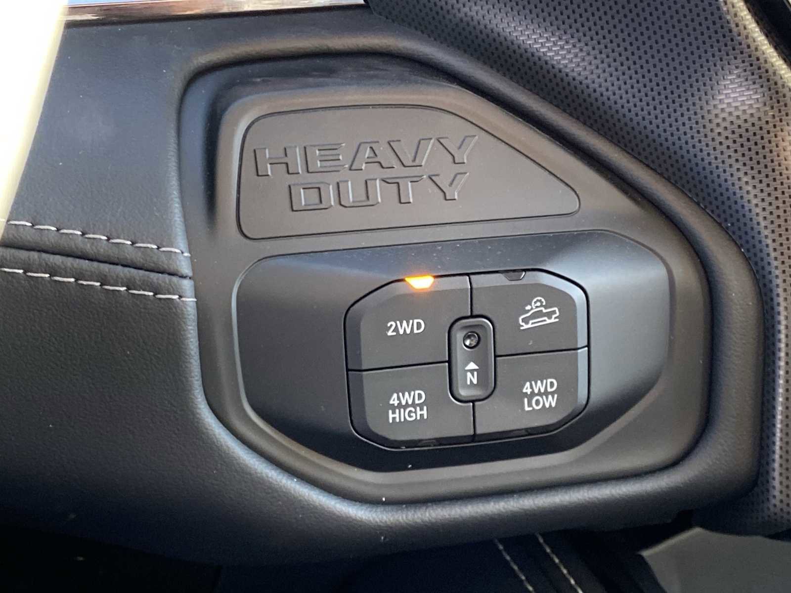 New 2025 RAM 2500 Limited image 27