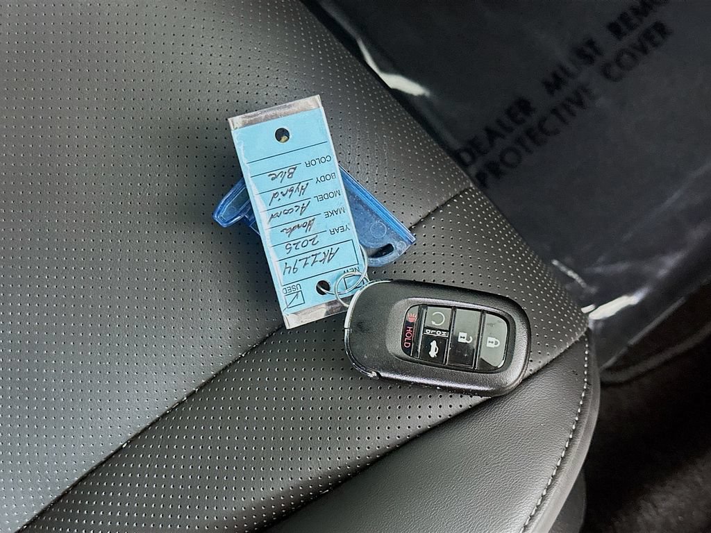 Used 2025 Honda Accord Sport image 33
