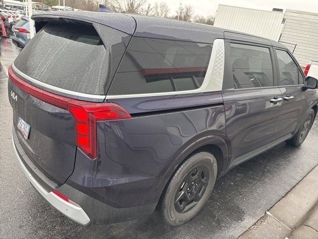 Used 2026 Kia Carnival image 6