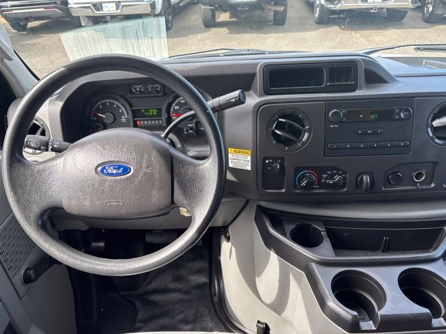 Used 2016 Ford E-350 and Econoline 350 Super Duty RWD image 17