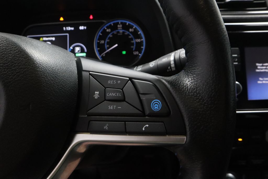 Certified 2018 Nissan Leaf SL w/ SL Technology Package FWD image 28