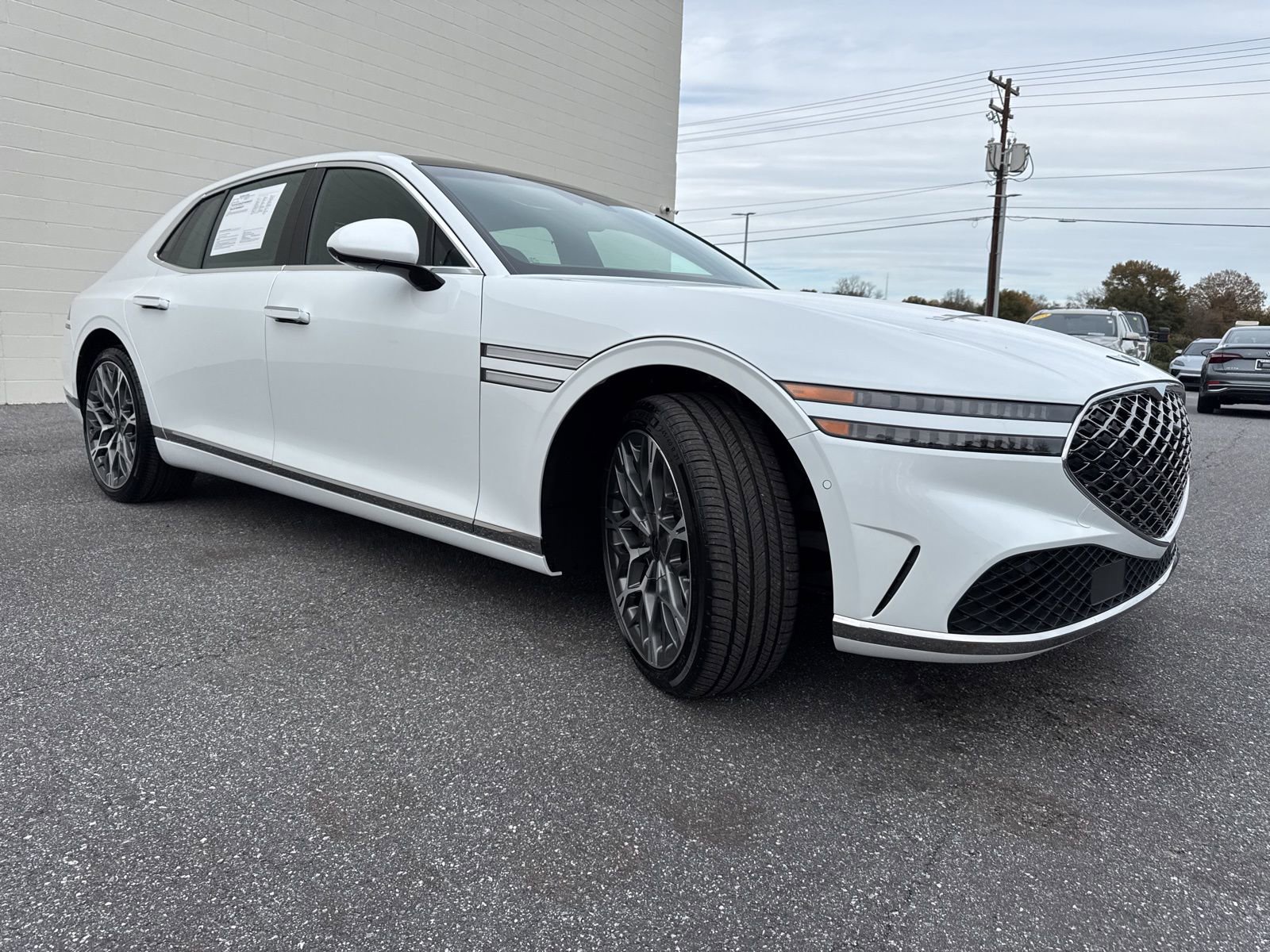 Used 2025 Genesis G90 3.5T image 1