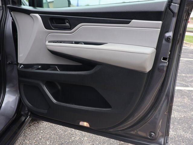 Used 2018 Honda Odyssey EX-L image 11