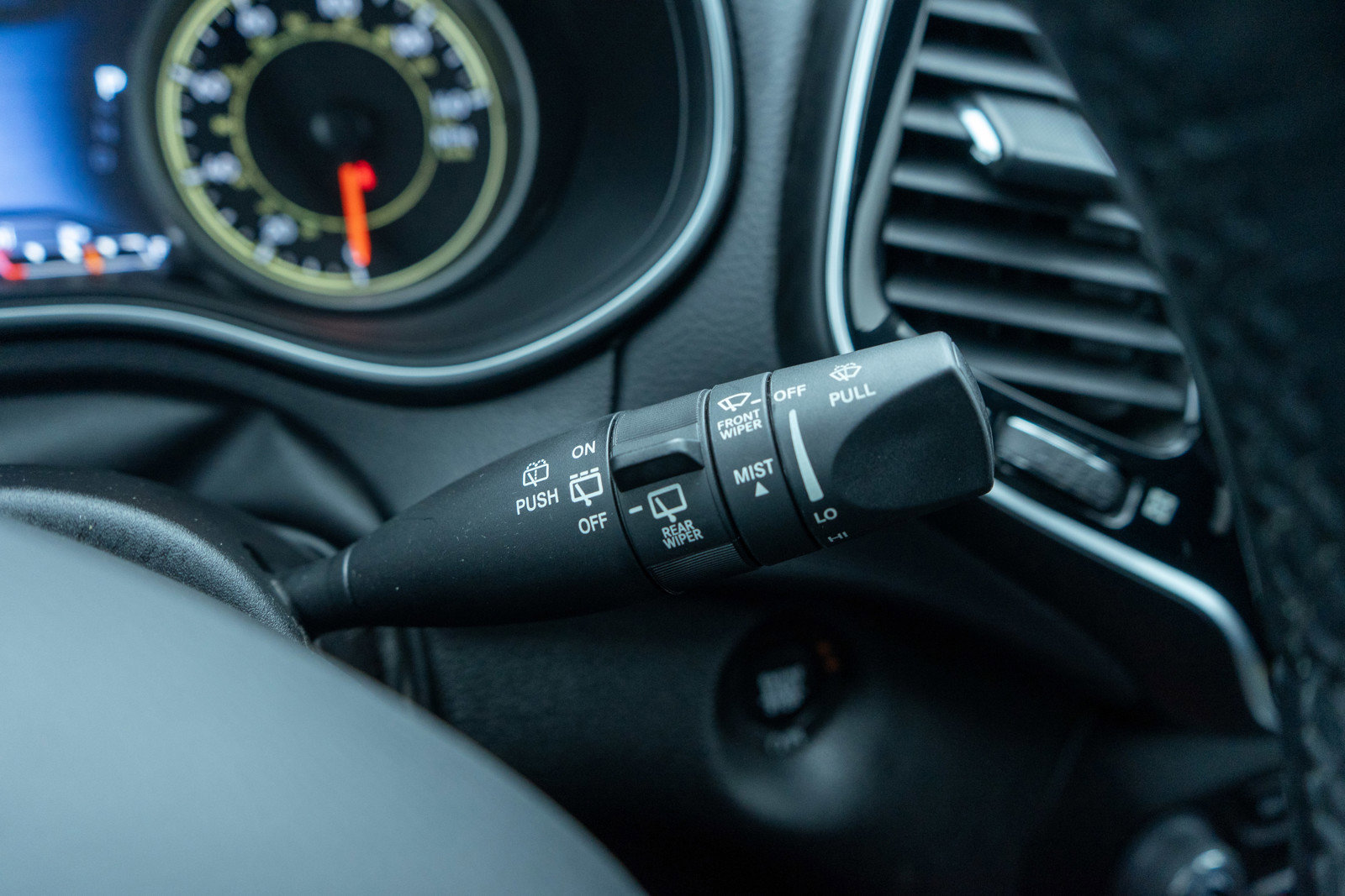 Used 2021 Jeep Cherokee Limited image 28