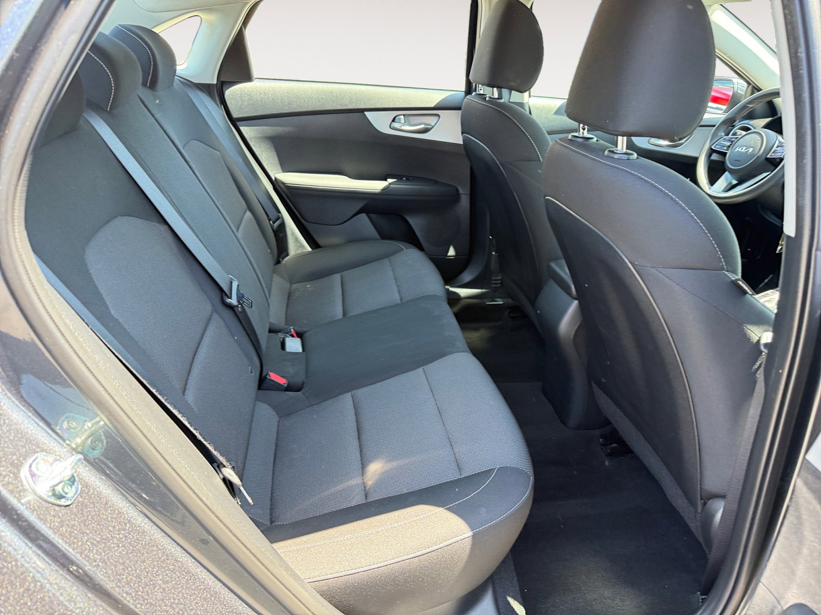 Used 2024 Kia Forte LXS w/ LXS Technology Package FWD image 18