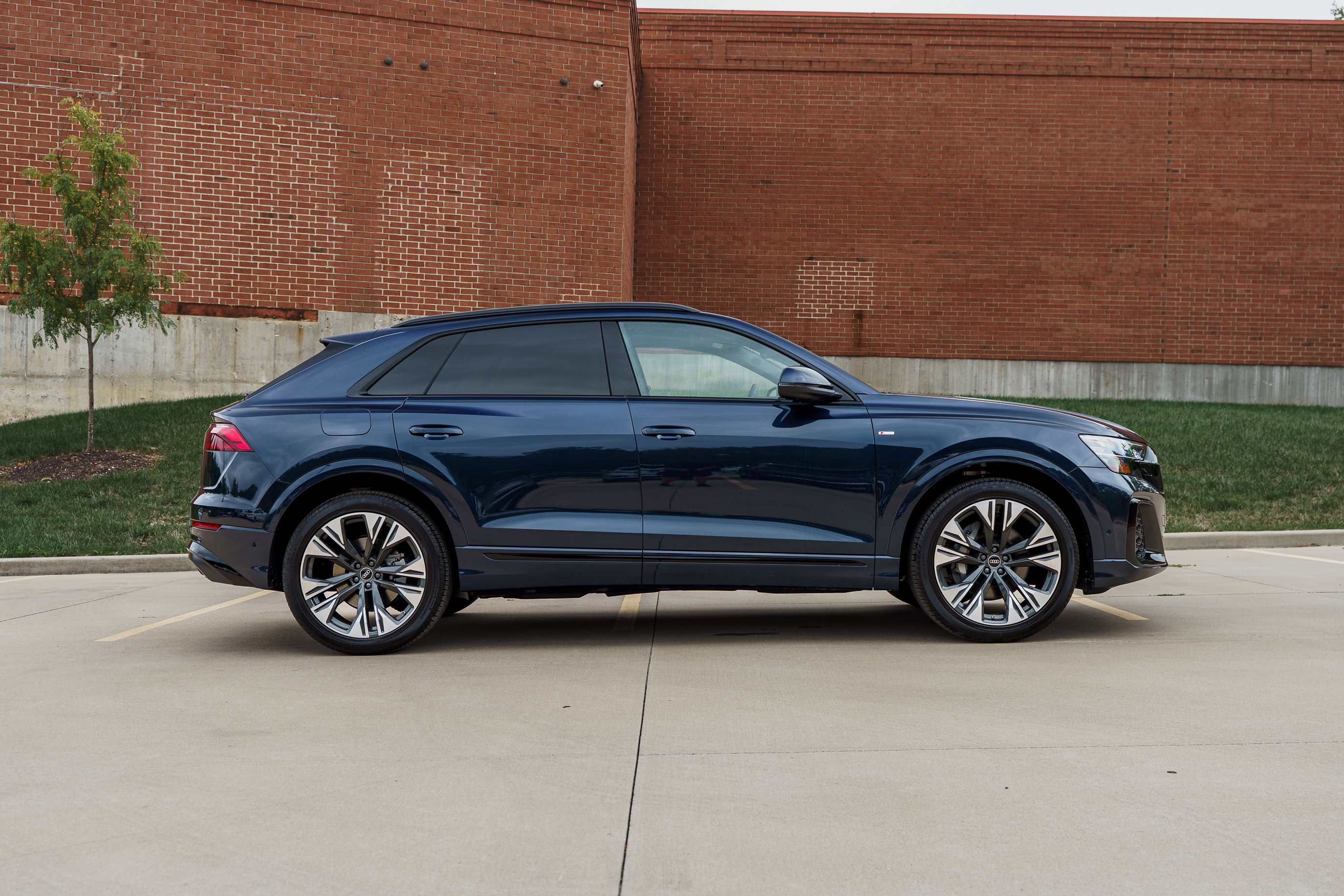 New 2026 Audi Q8 Premium Plus image 3