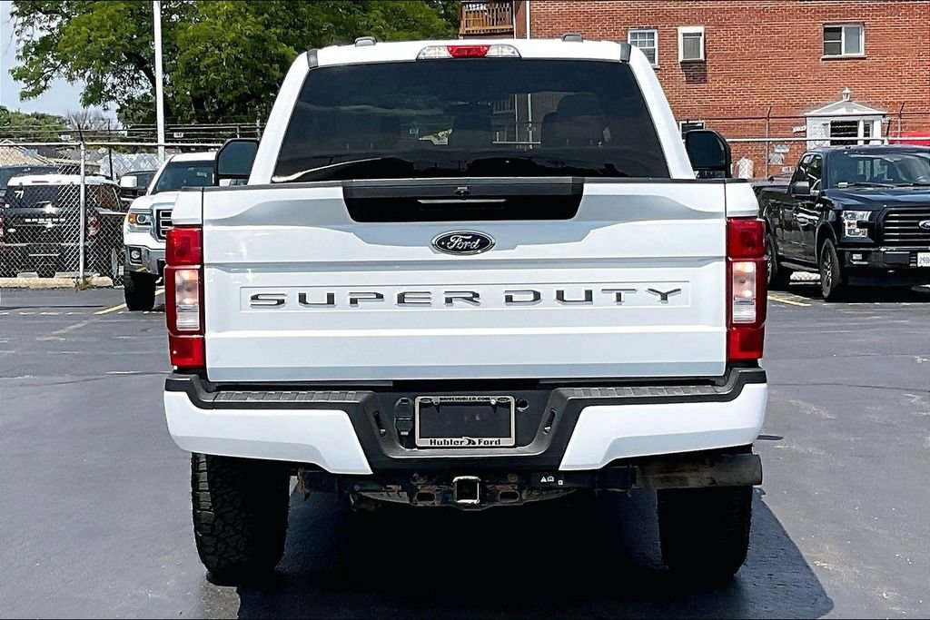 Used 2022 Ford F250 XLT AWD/4WD image 3