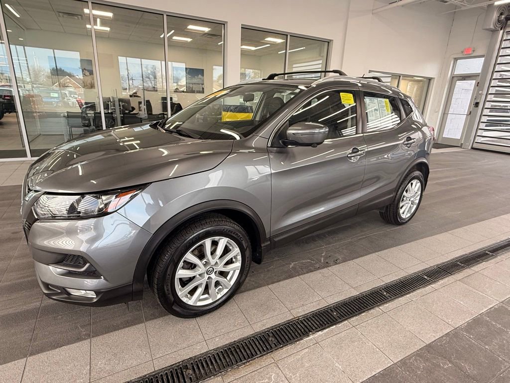 Used 2020 Nissan Rogue Sport SV w/ Technology Package image 4