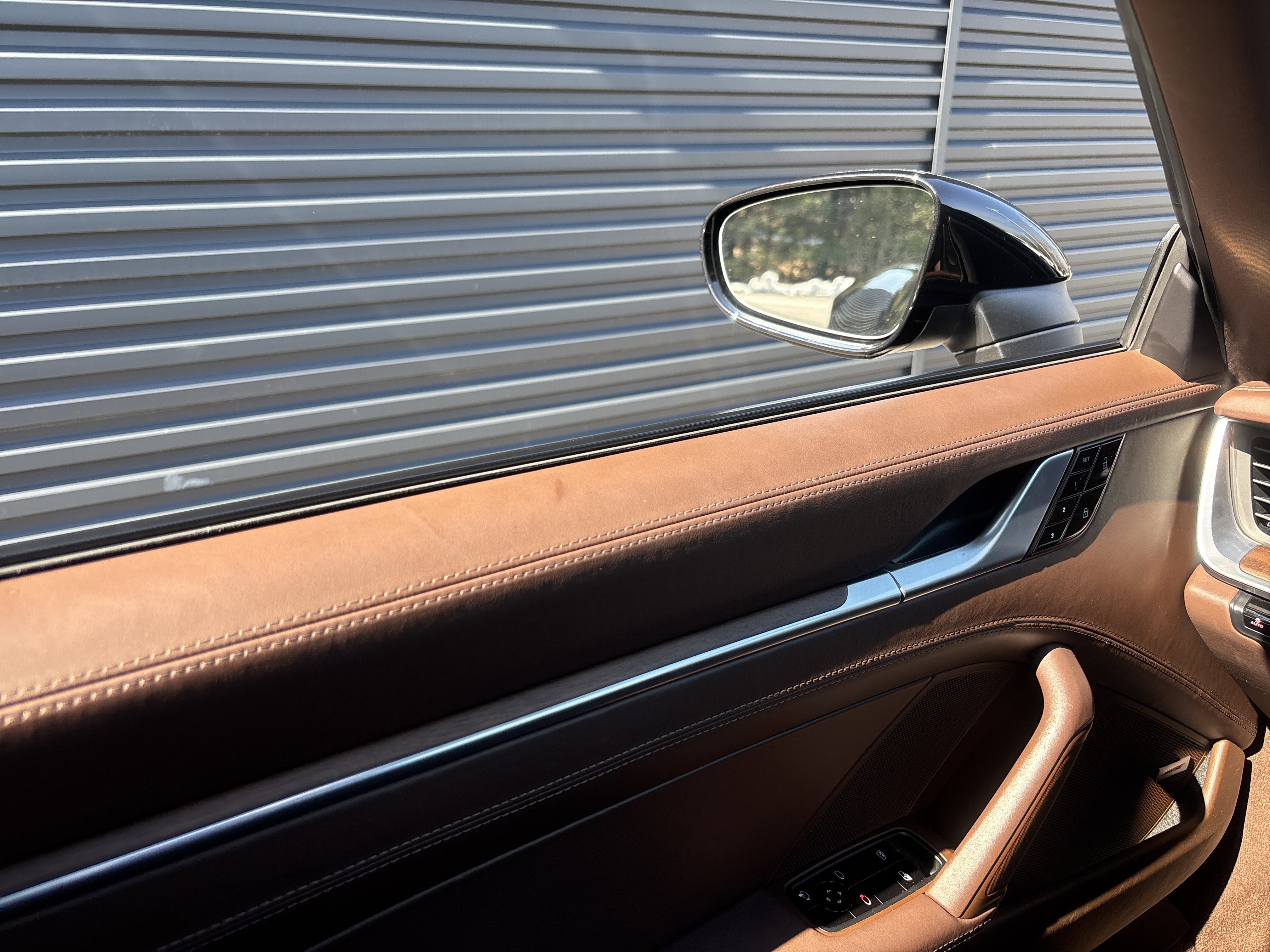 Used 2020 Porsche 911 Carrera 4S w/ Premium Package image 16