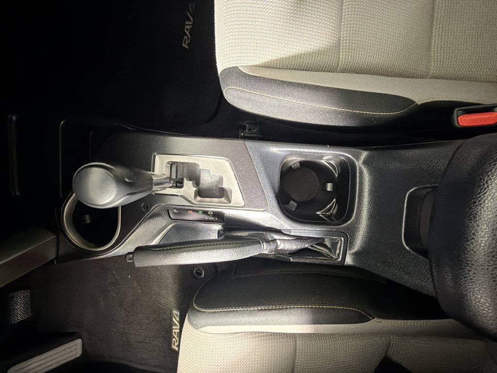 Used 2017 Toyota RAV4 XLE FWD image 22