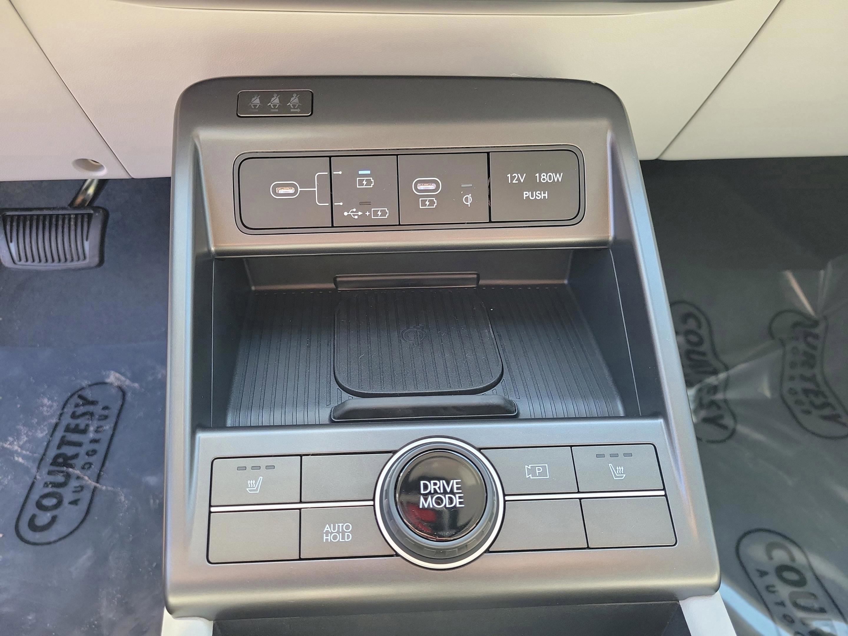 New 2026 Hyundai Kona SEL Premium image 11