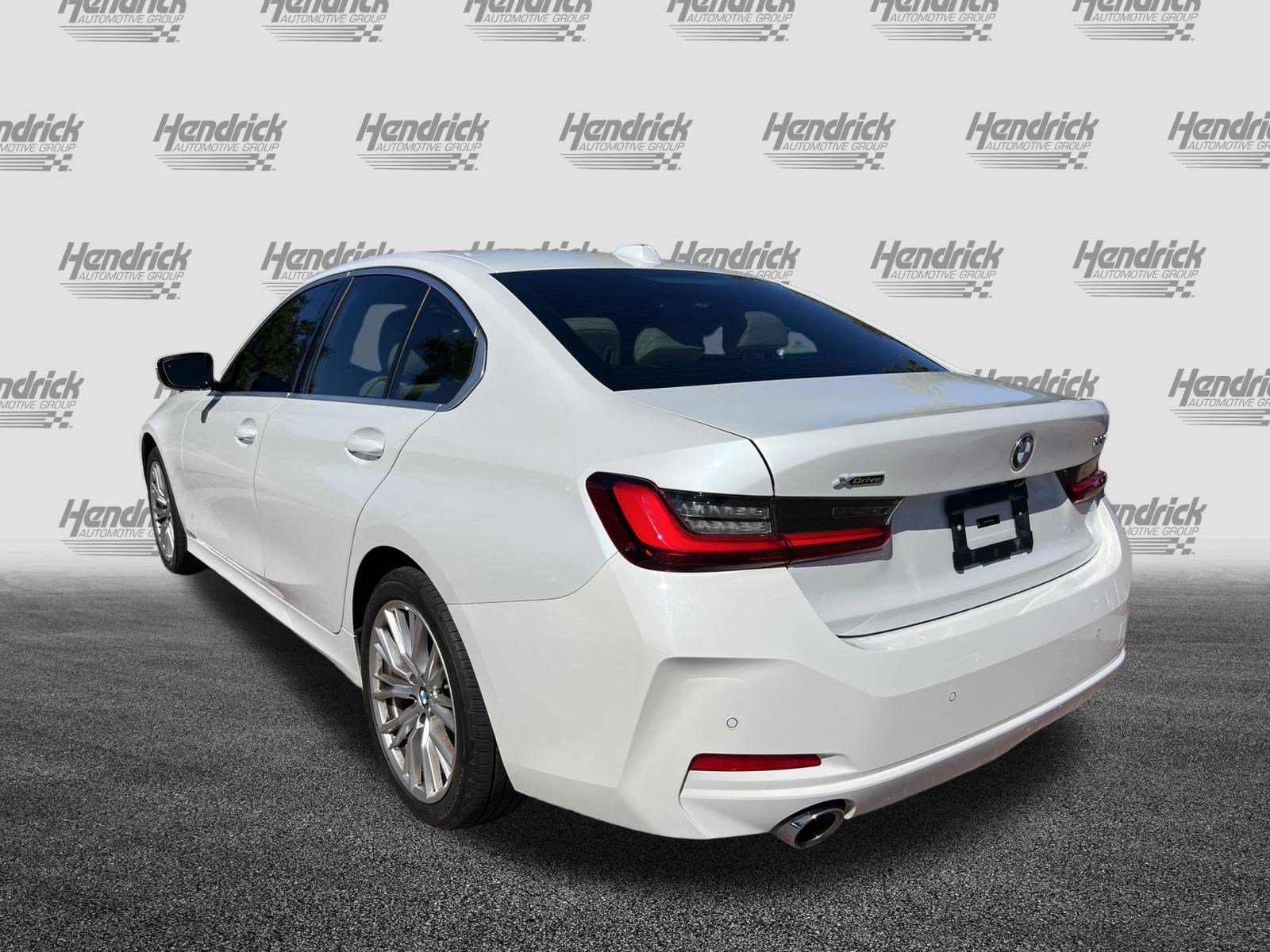 Certified 2024 BMW 330i xDrive Sedan w/ Premium Package AWD/4WD image 8