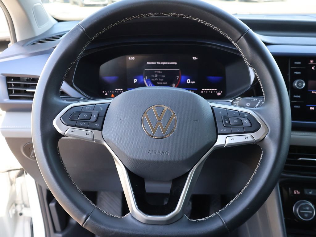 Used 2024 Volkswagen Taos SE FWD image 30