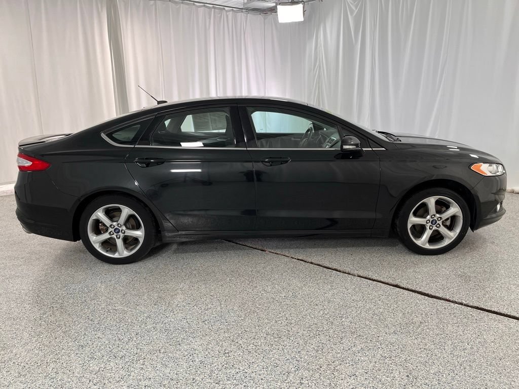 Used 2015 Ford Fusion SE w/ Equipment Group 201A FWD image 28