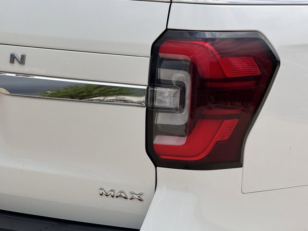 Used 2024 Ford Expedition Max Limited image 11