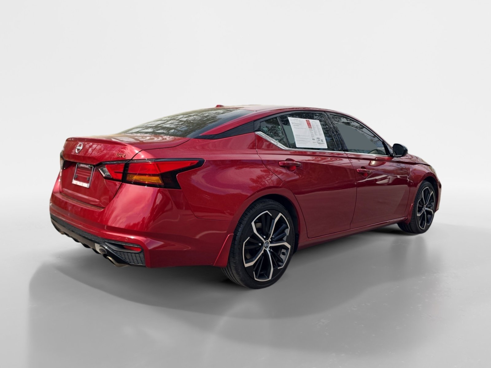 Used 2024 Nissan Altima 2.5 SR w/ SR Premium Package image 5