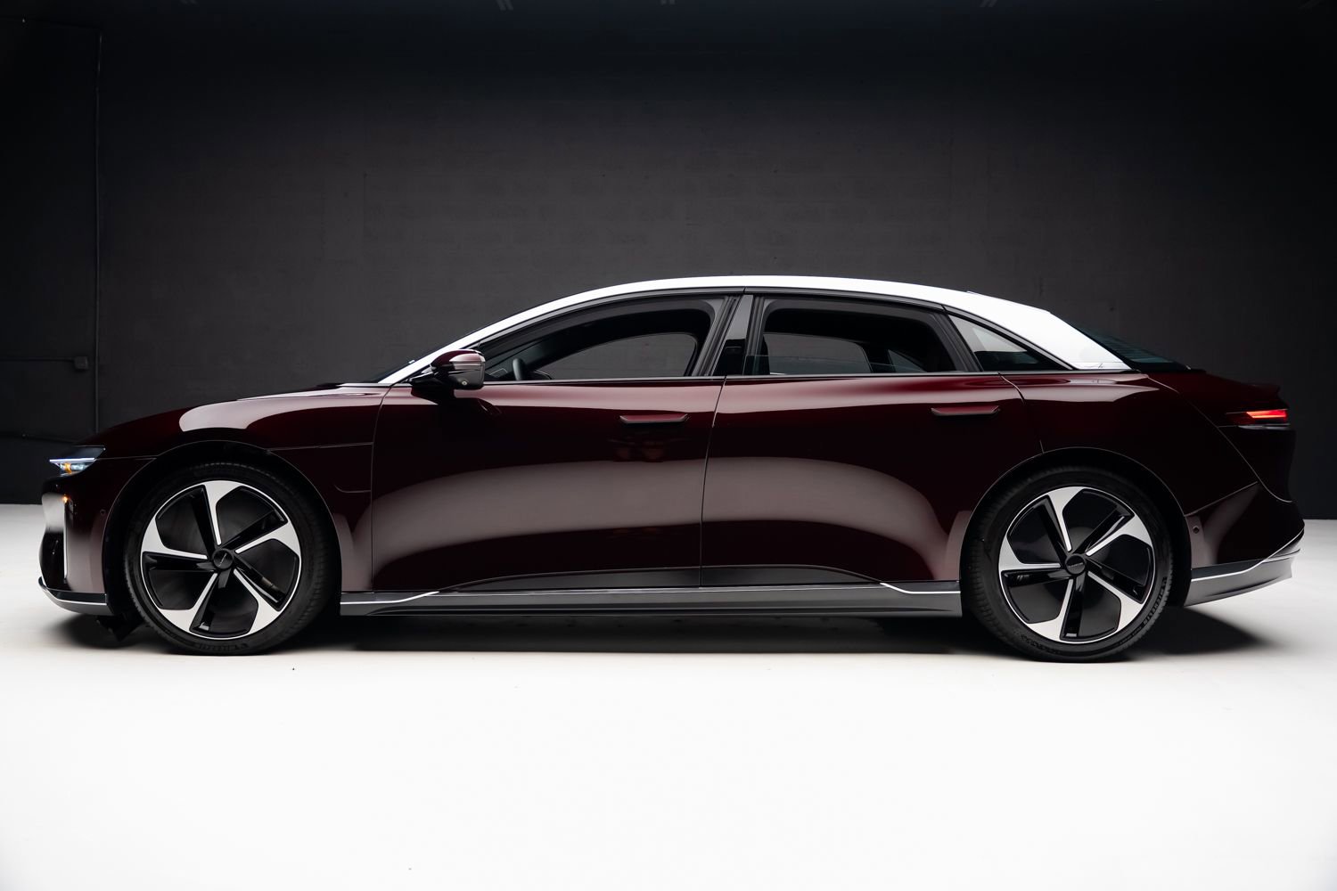 Used 2023 Lucid Air Touring AWD/4WD image 18