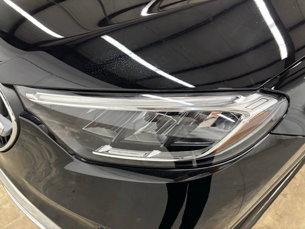 New 2026 Mercedes-Benz GLC 300 image 9