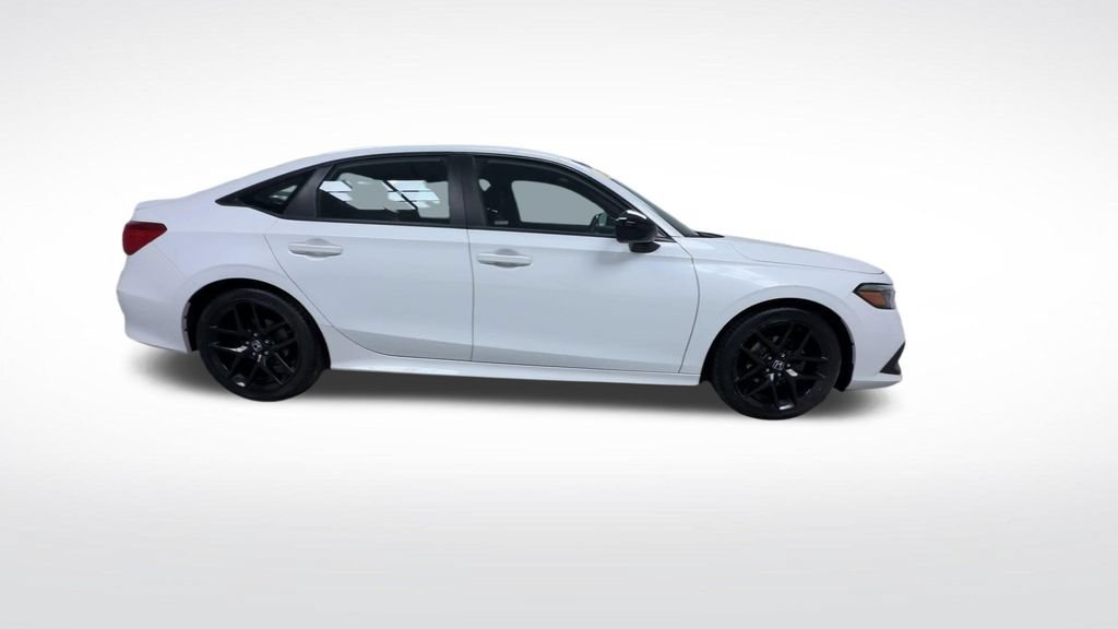 Used 2023 Honda Civic Sport image 9