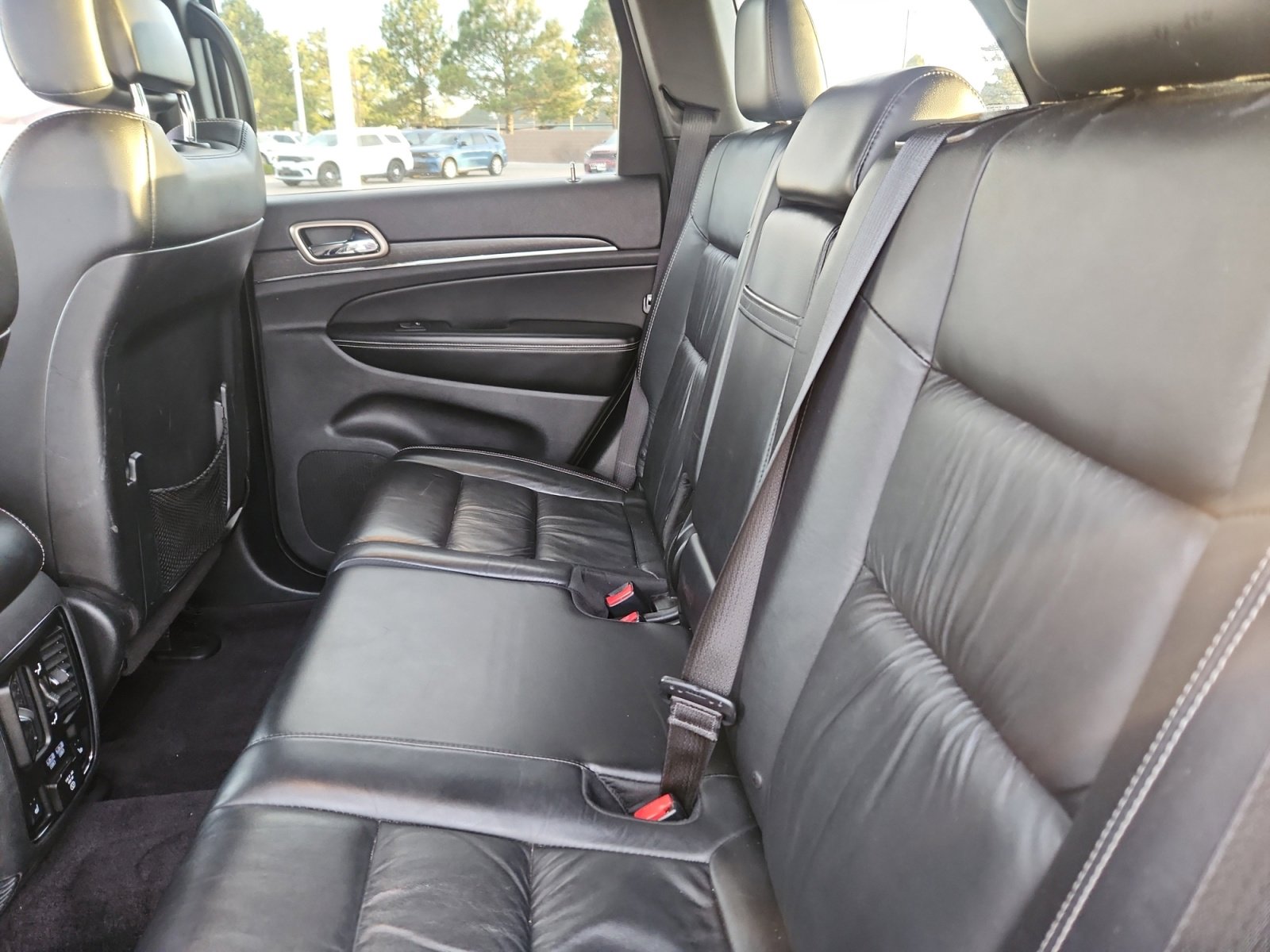 Used 2016 Jeep Grand Cherokee Limited w/ Trailer Tow Group IV image 18