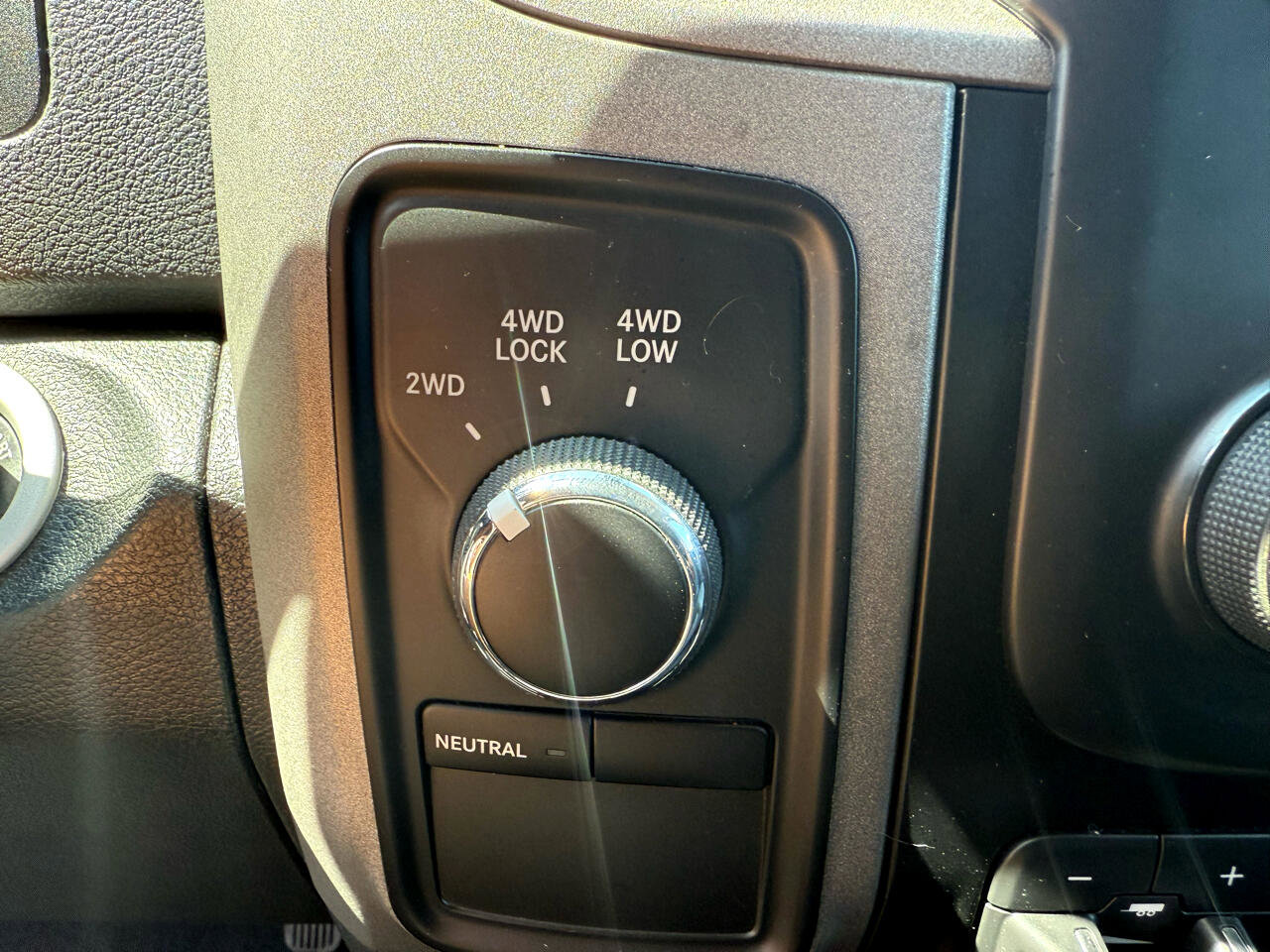 Used 2015 RAM 3500 Tradesman w/ Chrome Appearance Group image 12