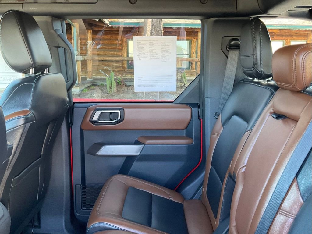 Used 2023 Ford Bronco Outer Banks w/ Sasquatch Package image 32