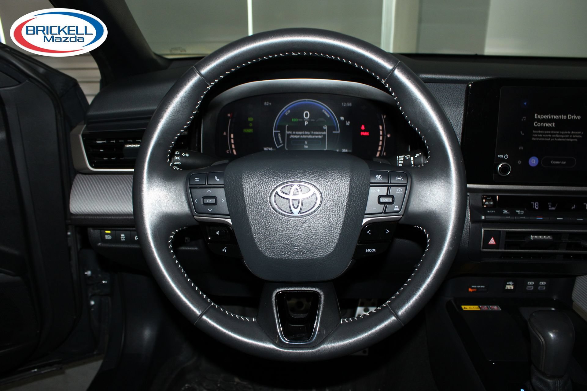 Used 2025 Toyota Camry SE FWD image 28