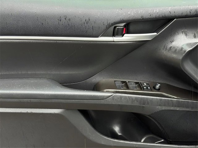 Used 2023 Toyota Camry SE image 17