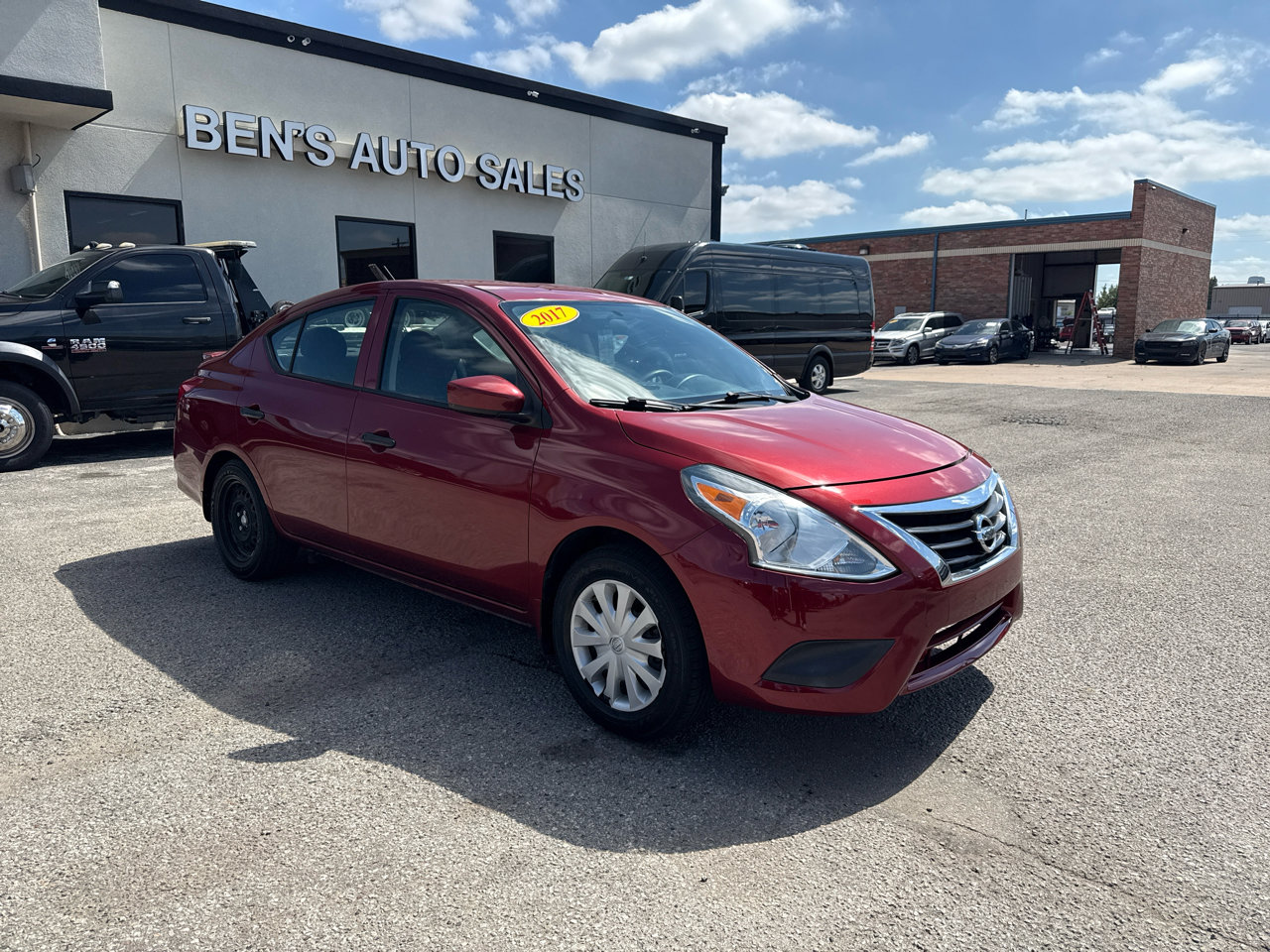 Used 2017 Nissan Versa S Plus image 4
